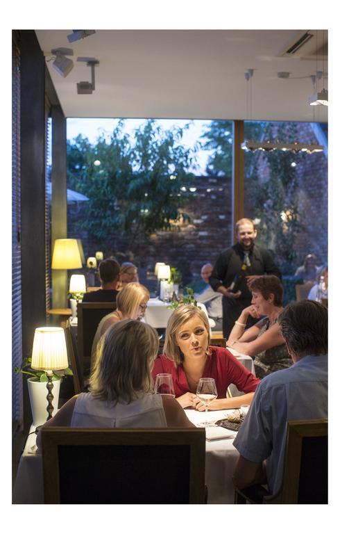 Hotel Restaurant Vous Le Vous ハッセルト エクステリア 写真