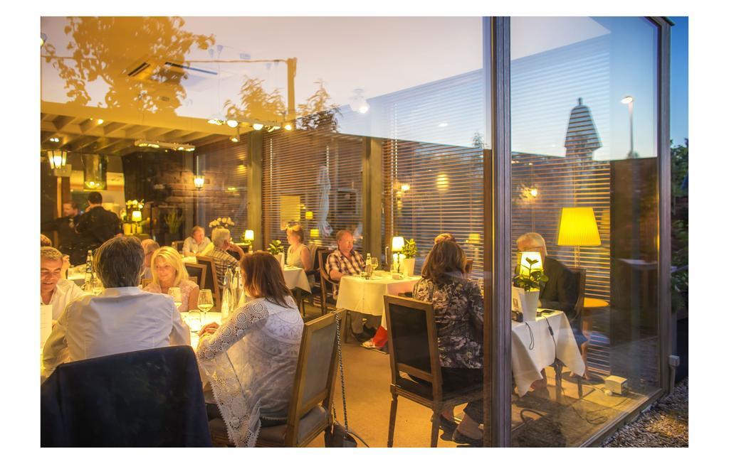 Hotel Restaurant Vous Le Vous ハッセルト エクステリア 写真